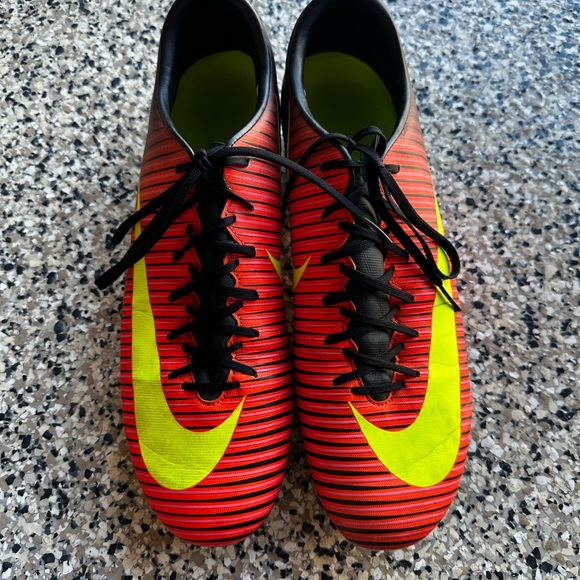 Nike Mercurial Red and Neon Yellow Cleats - Picture 4 of 4